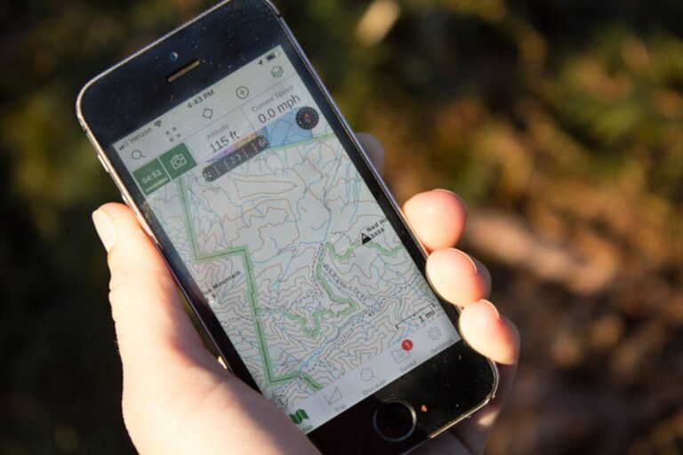 Can I use my cell phone as a GPS?