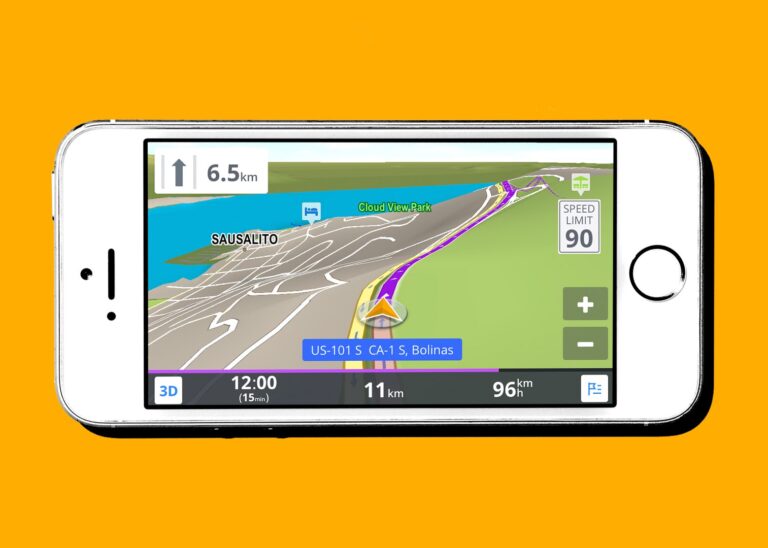 Should you use a GPS navigation app or an on-the-fly map?